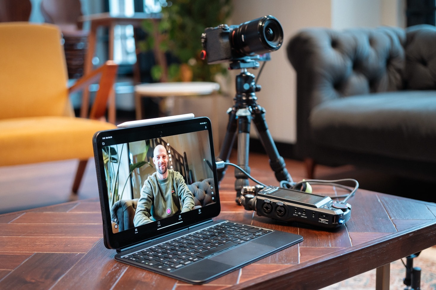 Transforming Ideas into Videos: The SuperClips Way